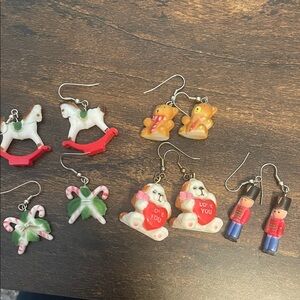 5‎ Pairs Vintage Holiday Earrings